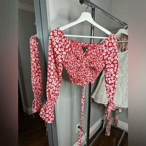 QED London: red and white floral scrunch up shirt